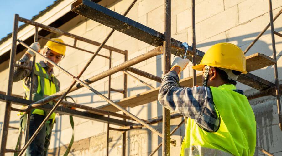 Professional gutter cleaning in Irvington, NY